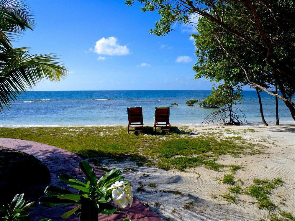 Hatchet Caye Island Resort Placencia Extérieur photo