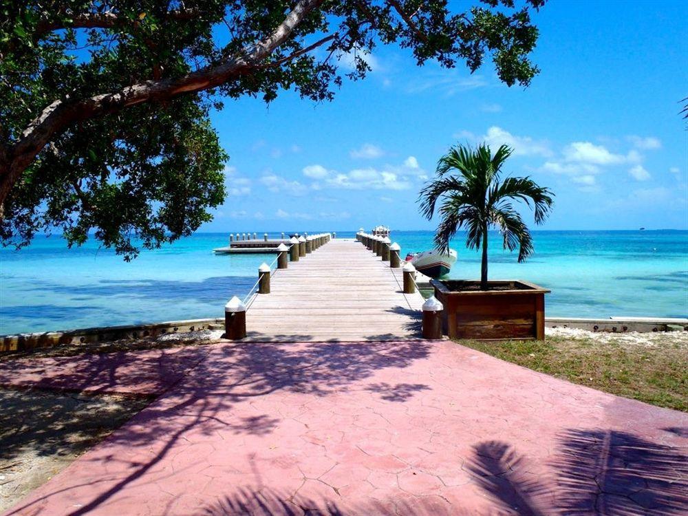 Hatchet Caye Island Resort Placencia Extérieur photo