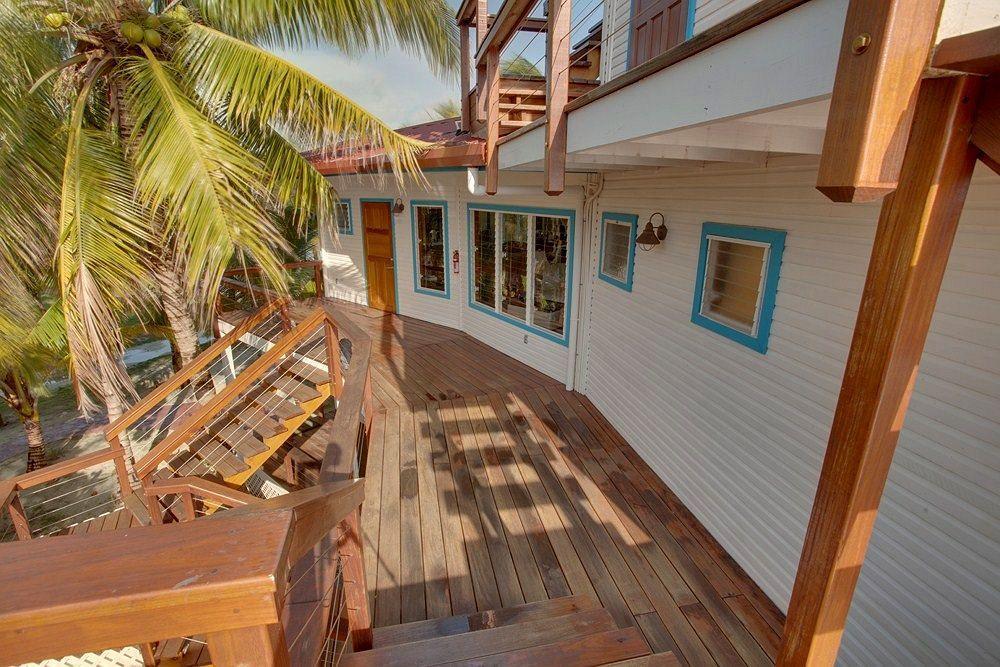 Hatchet Caye Island Resort Placencia Extérieur photo