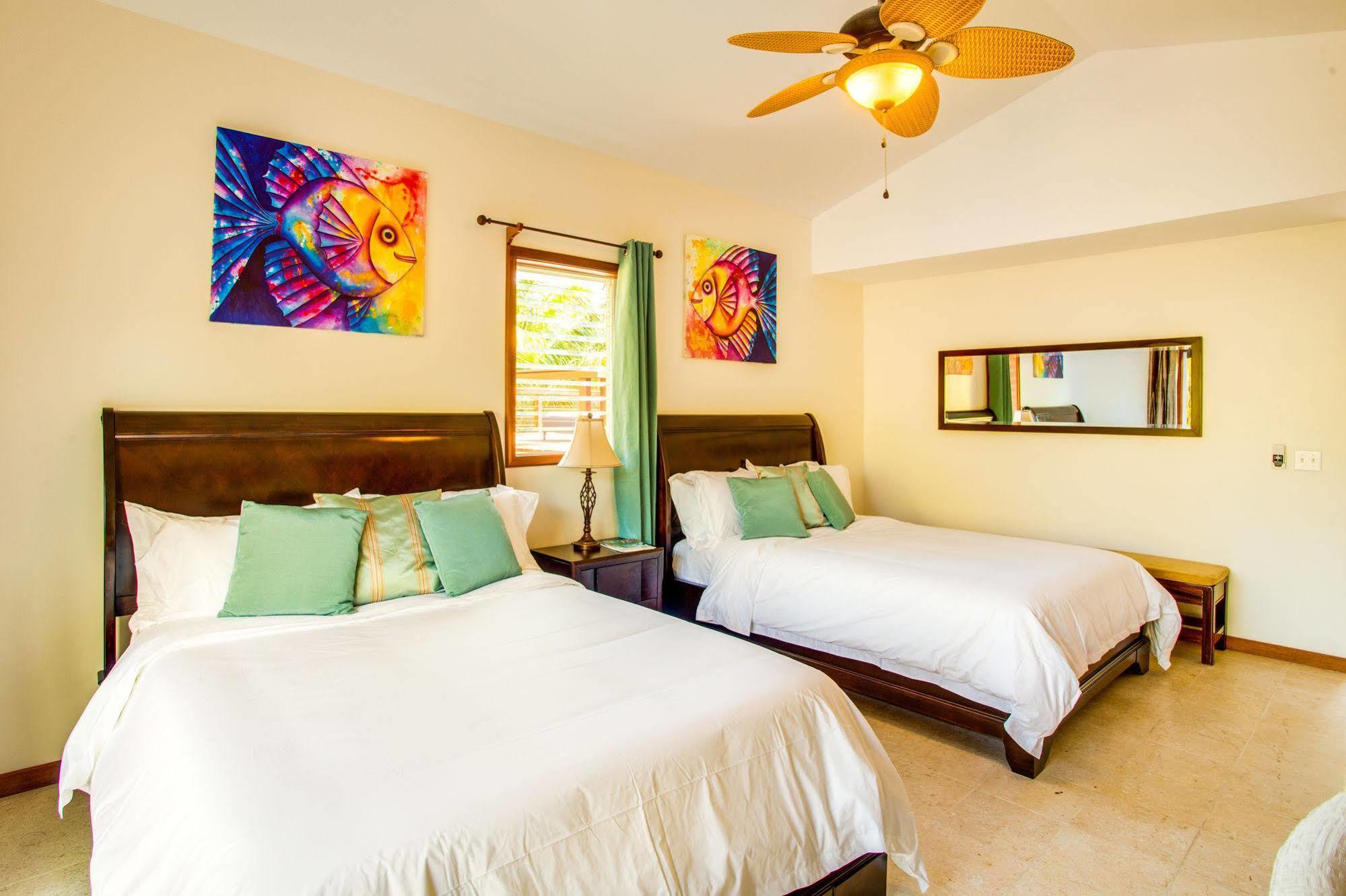 Hatchet Caye Island Resort (Adults Only) Placencia Extérieur photo