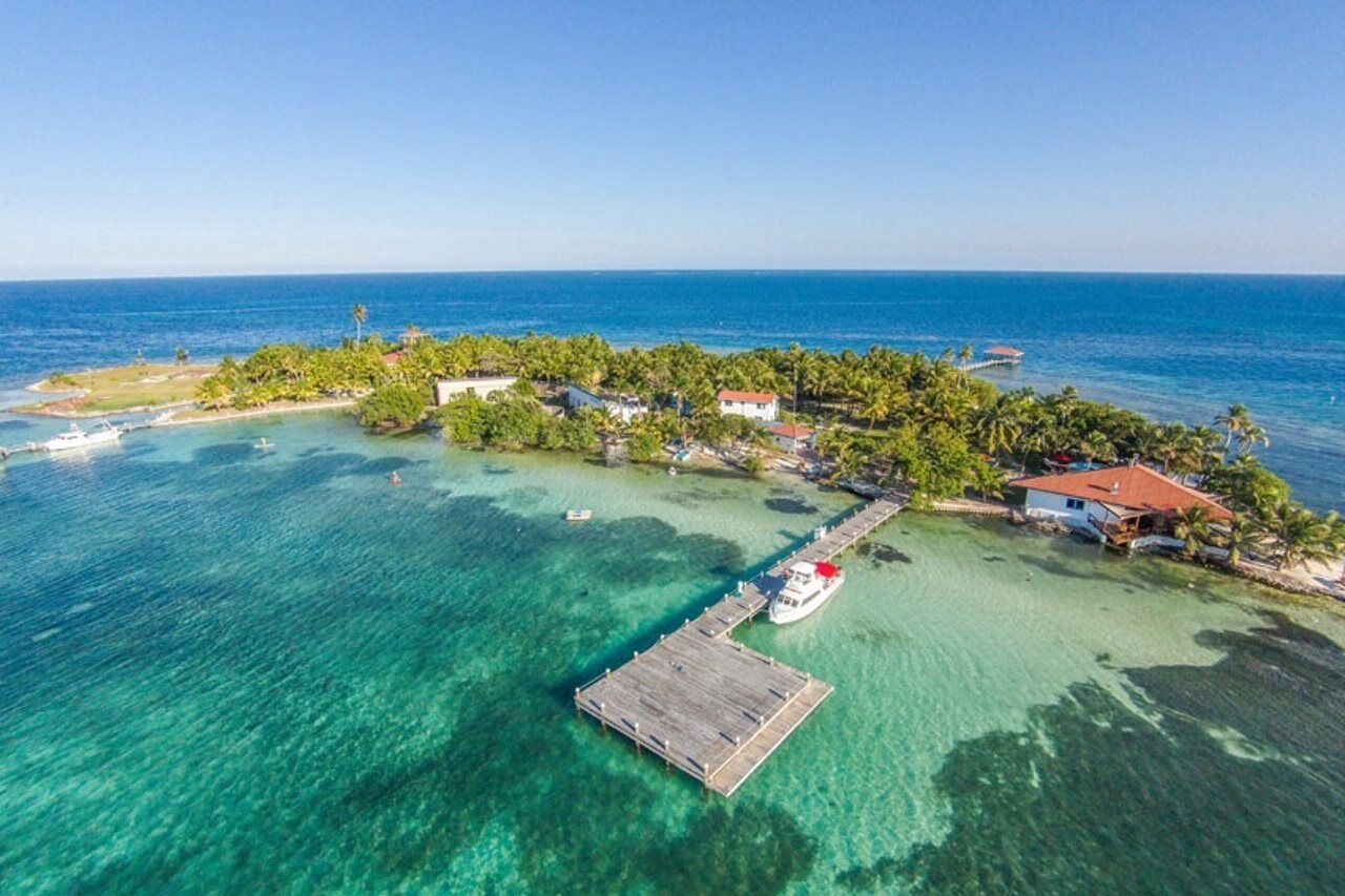 Hatchet Caye Island Resort Placencia Extérieur photo