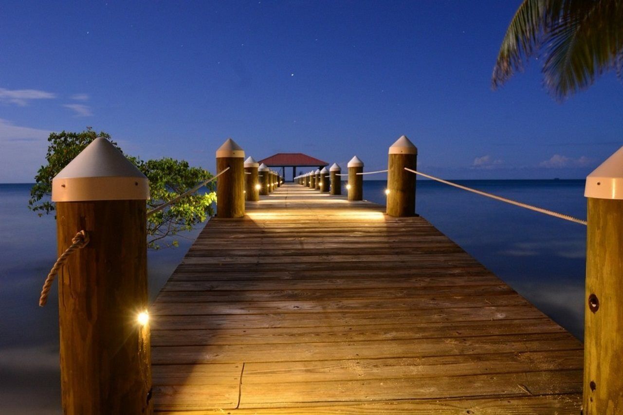 Hatchet Caye Island Resort Placencia Extérieur photo